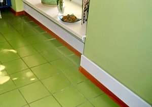 teplii-plintus-uden-s.jpg