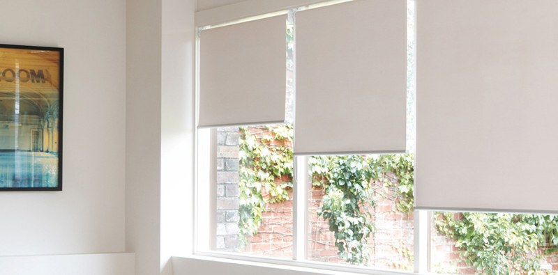 rulonnie-shtori_otkrytye